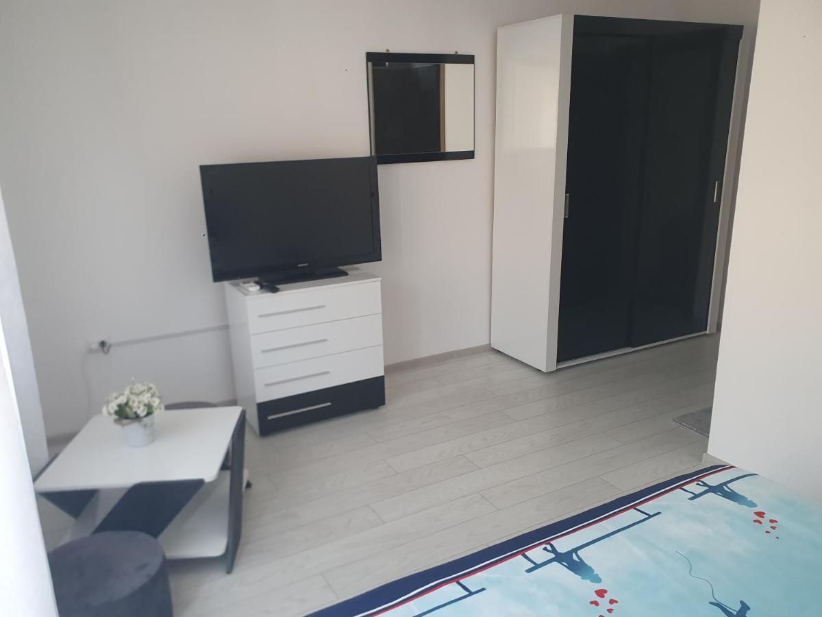 Casa Simionov Apartment เบยเล เฮร์คูลาเน ภายนอก รูปภาพ