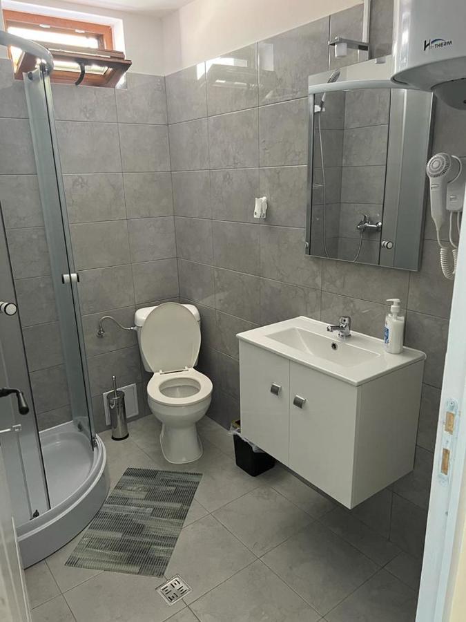 Casa Simionov Apartment เบยเล เฮร์คูลาเน ภายนอก รูปภาพ