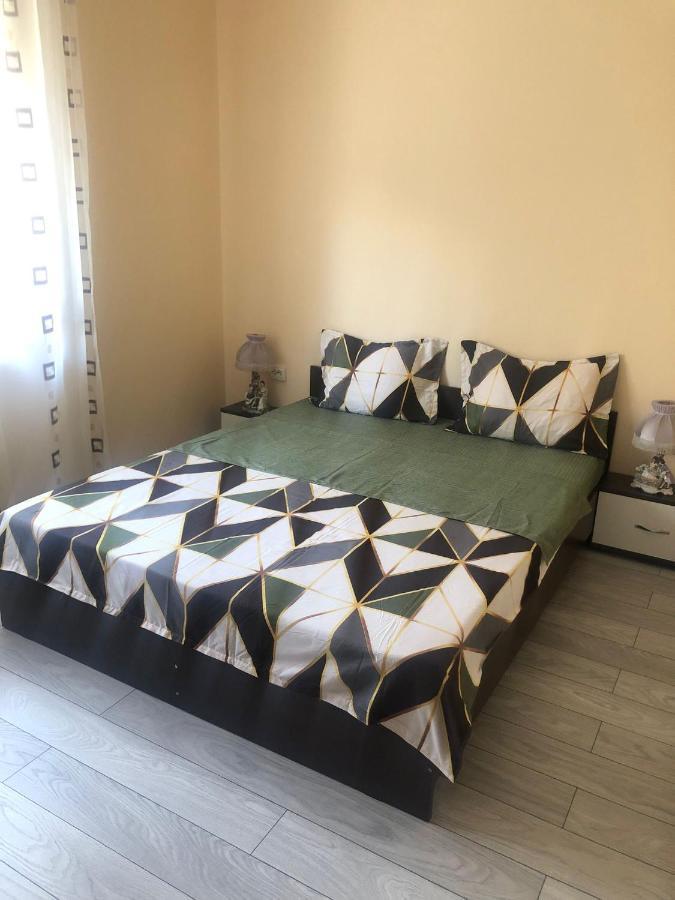 Casa Simionov Apartment เบยเล เฮร์คูลาเน ภายนอก รูปภาพ