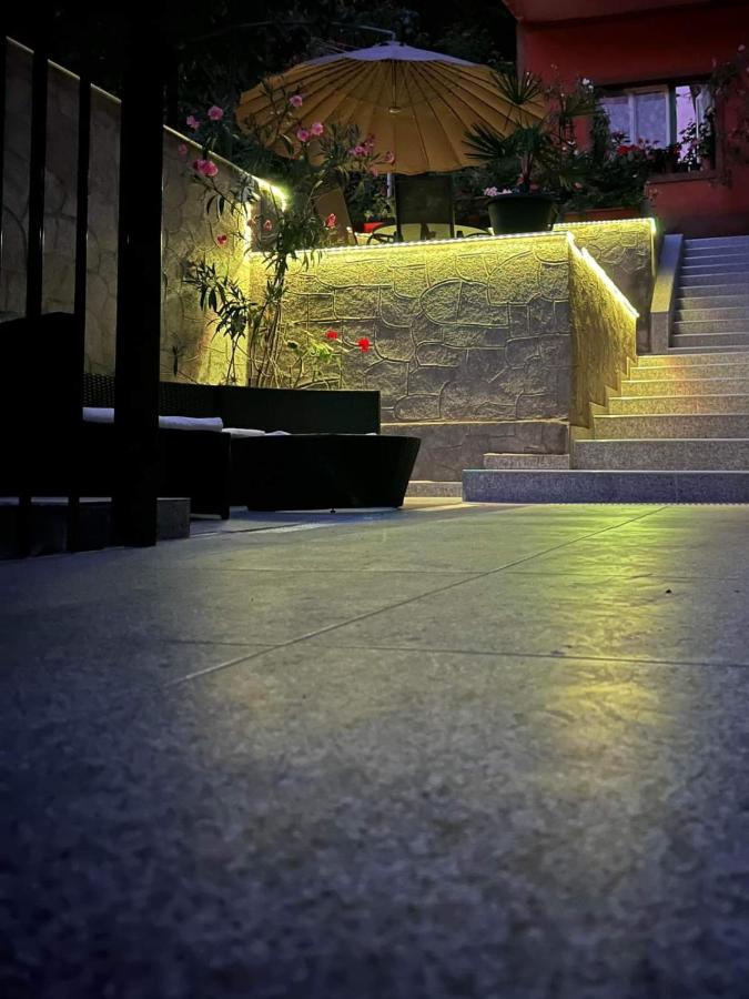 Casa Simionov Apartment เบยเล เฮร์คูลาเน ภายนอก รูปภาพ